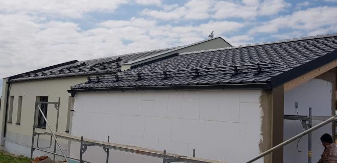 Střecha Bítov-ndkrokevní izolace Bramac therm +Satjam Grande Alumat+Roto okna - 13